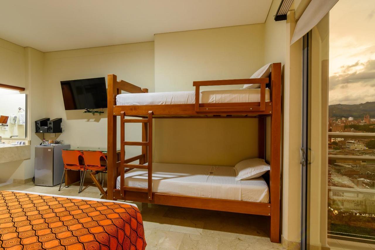 Hotel Dorado La 70 Меделин Екстериор снимка