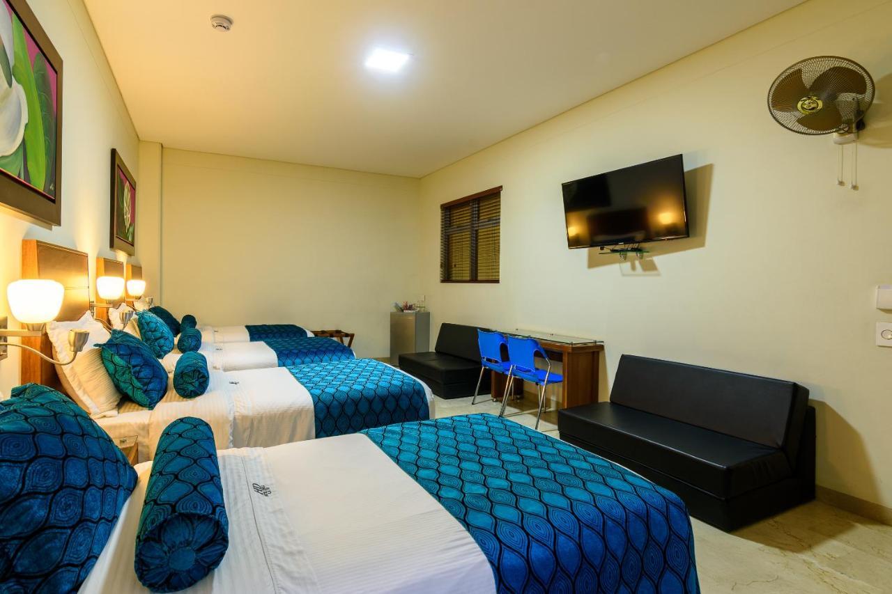 Hotel Dorado La 70 Меделин Екстериор снимка