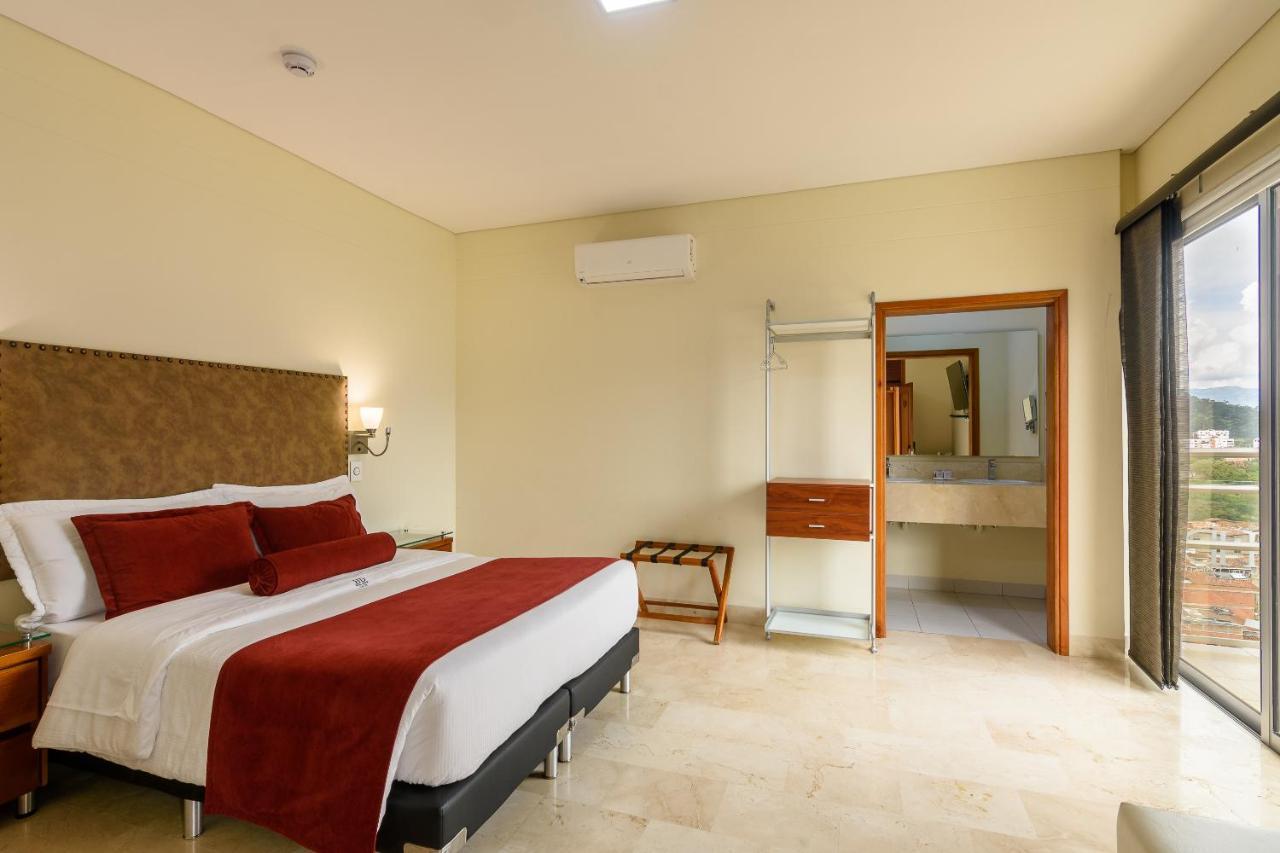 Hotel Dorado La 70 Меделин Екстериор снимка