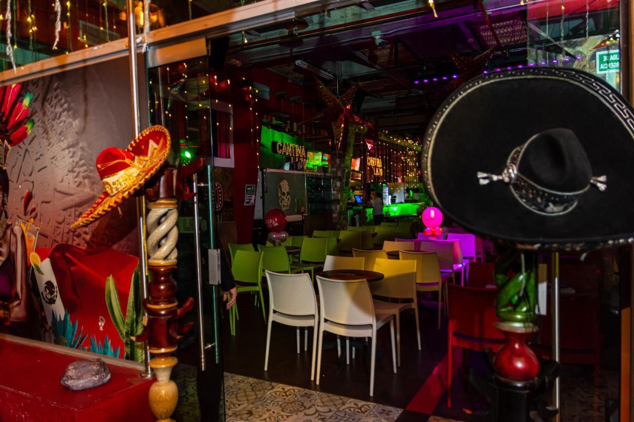 Hotel Dorado La 70 Меделин Екстериор снимка